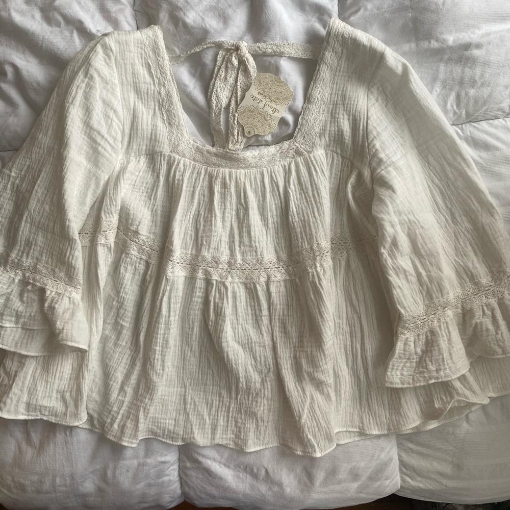 Altar’d State Ivory 3/4 Sleeve Top M